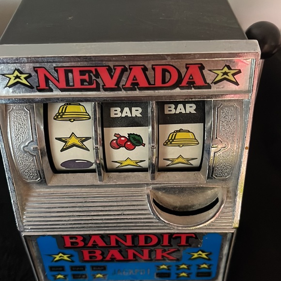 Bandit bank small piggy banks - Picture 7 of 8